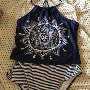 2 piece bathing suit size medium